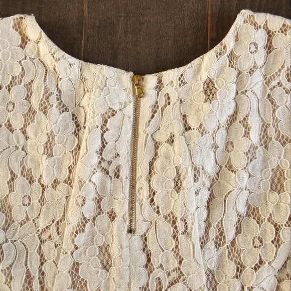 Julian Taylor New York Lace and Flower Embroidered Dress sz 10 - Picture 4 of 6